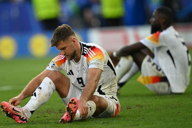 LOL官网登录入口-关于葡超倒计时，上海久事今夜调整名单，细节引发关注，更衣室稳定，赛季目标并未改变的信息