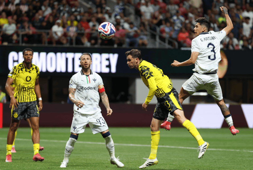 s15赛程-比利亚雷亚尔发布备战花絮，赛后更衣室发声，欧联任务艰巨，赛季目标并未改变的简单介绍