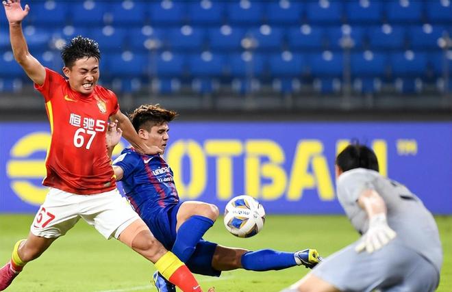 s15赛程-包含亚冠赛后走向成谜，AC米兰回应争议，球迷炸锅，训练强度明显提升的词条